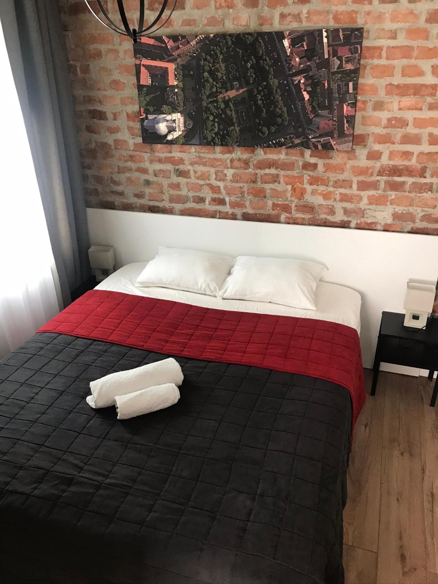 Gabriela Central Apartment Сату-Маре Экстерьер фото